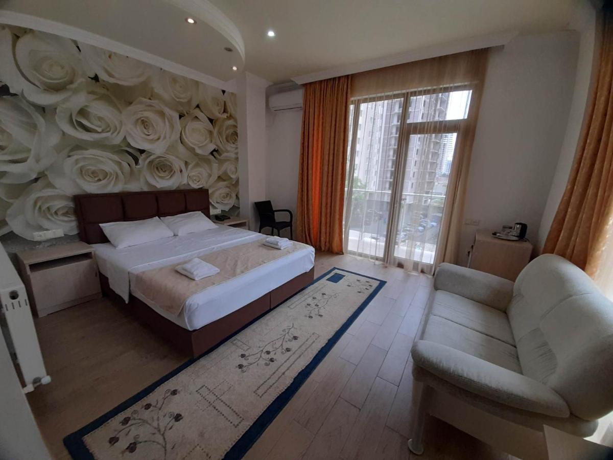 Hotel Royal Palace Batumi Eksteriør billede