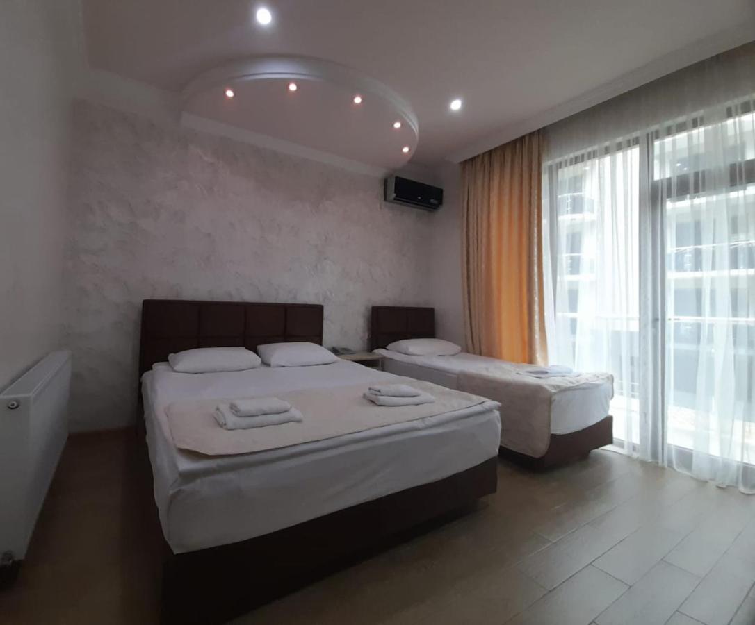 Hotel Royal Palace Batumi Eksteriør billede