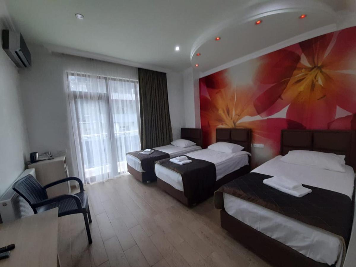 Hotel Royal Palace Batumi Eksteriør billede