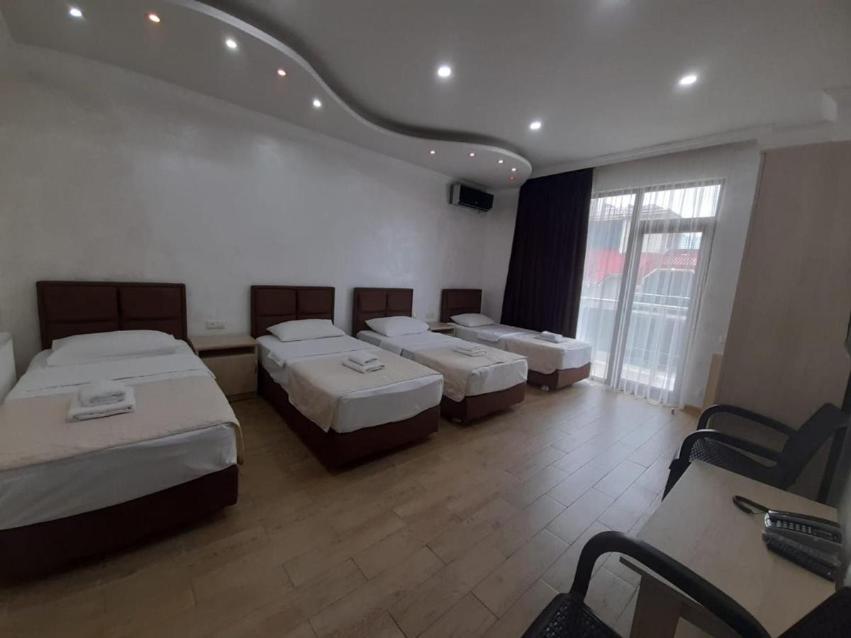 Hotel Royal Palace Batumi Eksteriør billede
