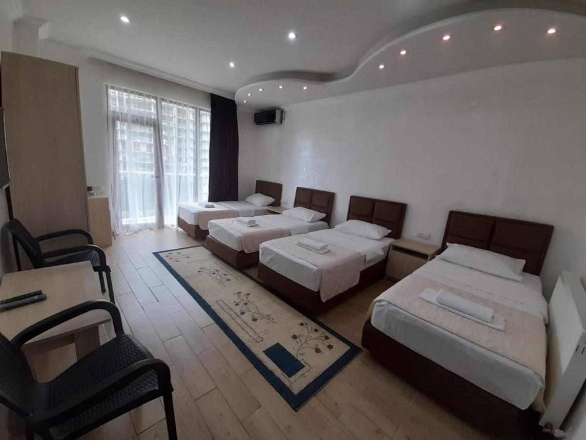 Hotel Royal Palace Batumi Eksteriør billede